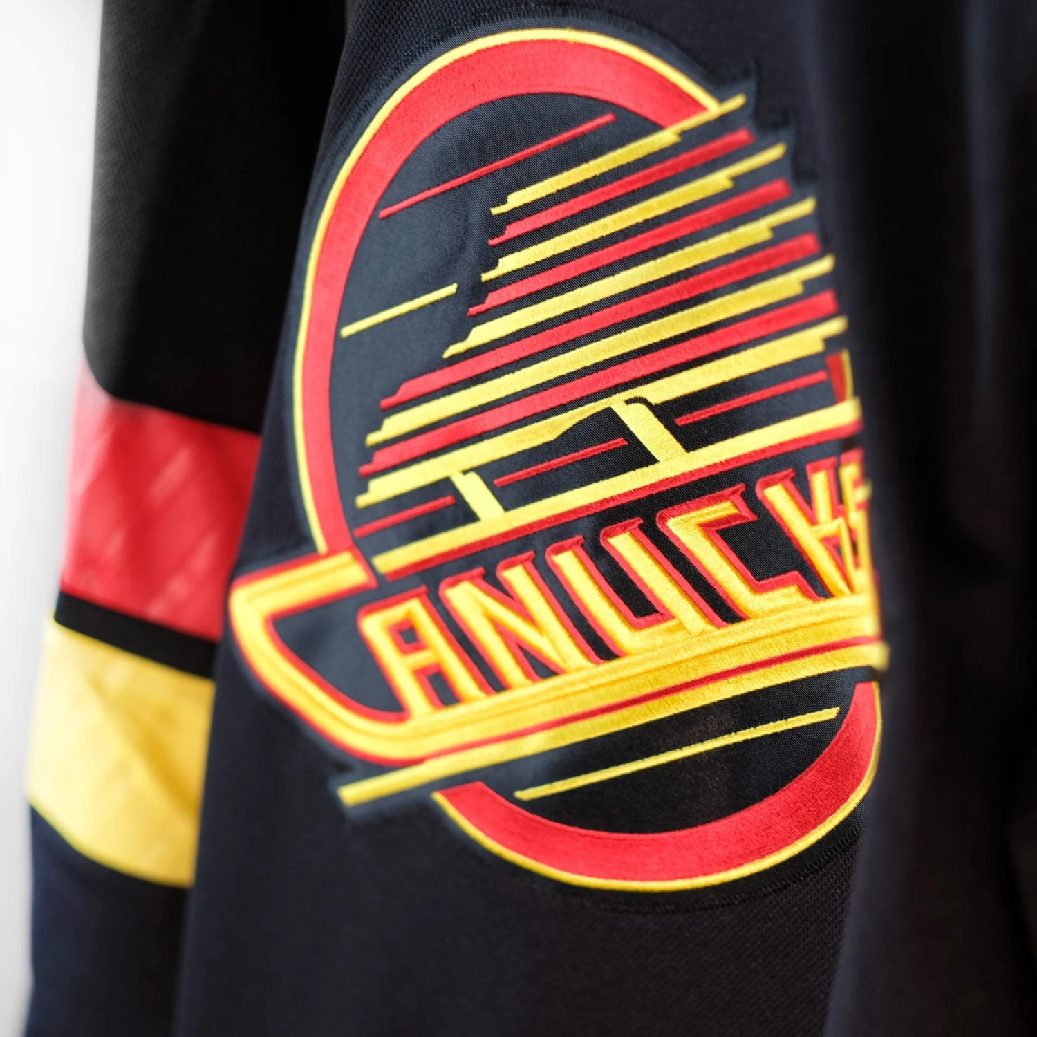 Vancouver Canucks Third Skate Adidas PrimeGreen Senior Jersey - Quinn Hughes 4 Vancouver Canucks Third Skate Adidas PrimeGreen Senior Jersey - Quinn Hughes - Image 2