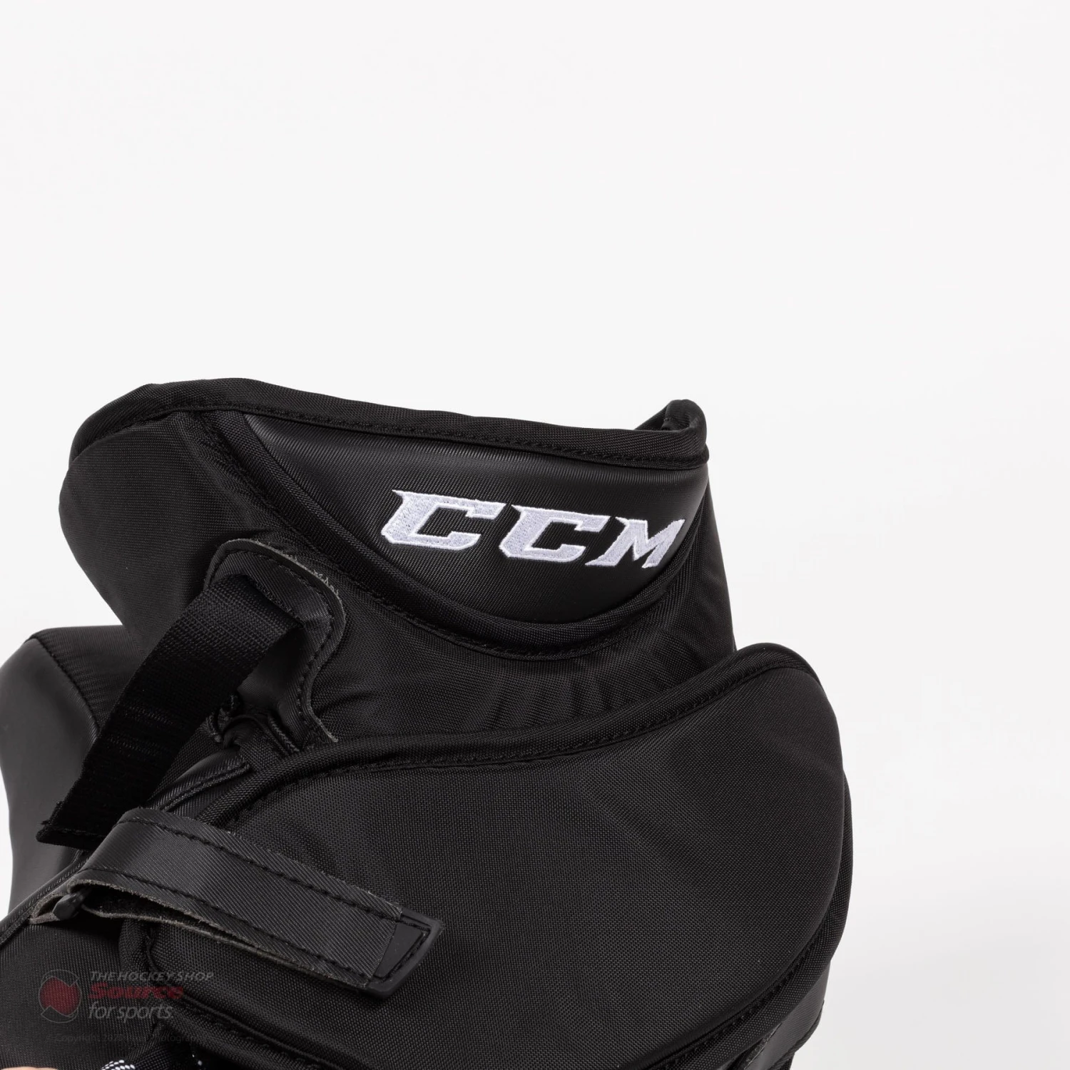 CCM Axis Senior Goalie Catcher 10 CCM Axis Senior Goalie Catcher - Image 8