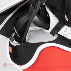 CCM Extreme Flex 5 Senior Goalie Catcher - 600 Break Angle 30 CCM Extreme Flex 5 Senior Goalie Catcher - 600 Break Angle -The Hockey Shop ccm catchers ccm extreme flex 5 senior goalie catcher 600 break angle 27972556488770