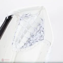 CCM Extreme Flex E4.9 Intermediate Goalie Catcher - Source Exclusive -The Hockey Shop ccm catchers ccm extreme flex e4 9 intermediate goalie catcher source exclusive 5323901665346