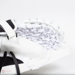 CCM Extreme Flex E4.9 Senior Goalie Catcher - Source Exclusive -The Hockey Shop ccm catchers ccm extreme flex e4 9 senior goalie catcher source exclusive 5323924308034