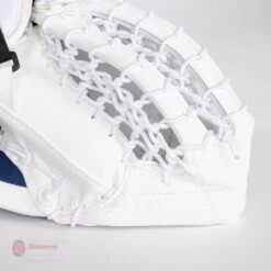 CCM Extreme Flex E5.5 Junior Goalie Catcher -The Hockey Shop ccm catchers ccm extreme flex e5 5 junior goalie catcher 27972557471810