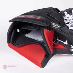 CCM Extreme Flex E5.5 Junior Goalie Catcher - Source Exclusive -The Hockey Shop ccm catchers ccm extreme flex e5 5 junior goalie catcher source exclusive 28235119165506