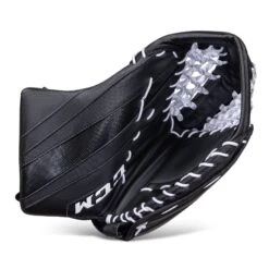 CCM Extreme Flex E5.5 Junior Goalie Catcher - Source Exclusive -The Hockey Shop ccm catchers ccm extreme flex e5 5 junior goalie catcher source exclusive black regular 28743625801794