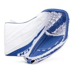 CCM Extreme Flex E5.5 Junior Goalie Catcher - Source Exclusive -The Hockey Shop ccm catchers ccm extreme flex e5 5 junior goalie catcher source exclusive toronto maple leafs regular 28743625769026
