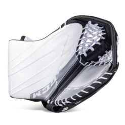 CCM Extreme Flex E5.5 Junior Goalie Catcher - Source Exclusive -The Hockey Shop ccm catchers ccm extreme flex e5 5 junior goalie catcher source exclusive white white black silver regular 28743589756994