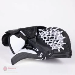 CCM Extreme Flex E5.5 Senior Goalie Catcher - Source Exclusive 19 CCM Extreme Flex E5.5 Senior Goalie Catcher - Source Exclusive -The Hockey Shop ccm catchers ccm extreme flex e5 5 senior goalie catcher source exclusive 28235123490882