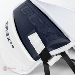 CCM Extreme Flex E5.9 Intermediate Goalie Catcher 25 CCM Extreme Flex E5.9 Intermediate Goalie Catcher -The Hockey Shop ccm catchers ccm extreme flex e5 9 intermediate goalie catcher 27988516864066