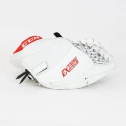 CCM Extreme Flex 3 Pro Intermediate Goalie Catcher - Demo 13 CCM Extreme Flex 3 Pro Intermediate Goalie Catcher - Demo -The Hockey Shop ccm catchers demo ccm extreme flex 3 pro intermediate goalie catcher demo montreal canadiens full right 15169513685058