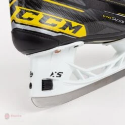 CCM Super Tacks 9370 Junior Hockey Skates -The Hockey Shop ccm hockey skates ccm super tacks 9370 junior hockey skates 14186494820418