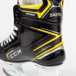 CCM Super Tacks 9380 Junior Hockey Skates -The Hockey Shop ccm hockey skates ccm super tacks 9380 junior hockey skates 14186460020802