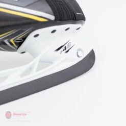 CCM Tacks Vector Pro Junior Skates (2018) -The Hockey Shop ccm hockey skates ccm tacks vector pro junior skates 2018 4566183247938