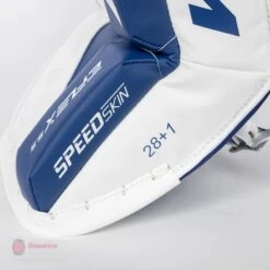 CCM Extreme Flex E5.5 Junior Goalie Leg Pads 26 CCM Extreme Flex E5.5 Junior Goalie Leg Pads -The Hockey Shop ccm leg pads ccm extreme flex e5 5 junior goalie leg pads 27988492910658