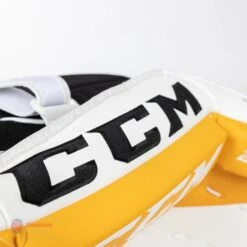 CCM Extreme Flex E5.9 Senior Goalie Leg Pads -The Hockey Shop ccm leg pads ccm extreme flex e5 9 senior goalie leg pads 27988495368258