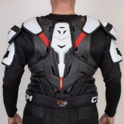 CCM Jetspeed FT6 Pro Junior Hockey Shoulder Pads -The Hockey Shop ccm shoulder pads ccm jetspeed ft6 pro junior hockey shoulder pads 30397887414338