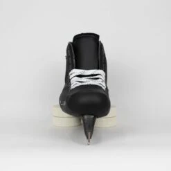 TRUE Senior One Piece Goalie Skates - Pro Stock - Metatarsal Guard Tongue - Size 10 -The Hockey Shop true goalie skates true senior one piece goalie skates pro stock metatarsal guard tongue size 10 10 15186395562050