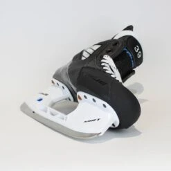 TRUE Player Senior Hockey Skates - Pro Stock - Shift Holder - "39" - Size 6 -The Hockey Shop true hockey skates true player senior hockey skates pro stock shift holder 39 size 6 6 r standard 15187097026626