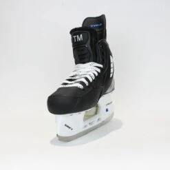 TRUE Player Senior Hockey Skates - Pro Stock - Shift Holder - "TM" - Size 8 -The Hockey Shop true hockey skates true player senior hockey skates pro stock shift holder tm size 8 8 r standard 15187104792642