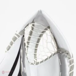 Vaughn Velocity Pro V Elite 2 Pro Carbon Senior Goalie Catcher -The Hockey Shop vaughn catchers vaughn velocity pro v elite 2 pro carbon senior goalie catcher 5670449905730