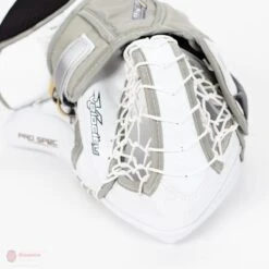 Vaughn Velocity Pro V Elite 2 Pro Carbon Senior Goalie Catcher -The Hockey Shop vaughn catchers vaughn velocity pro v elite 2 pro carbon senior goalie catcher 5670450757698