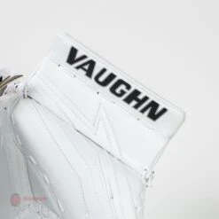 Vaughn Velocity V9 Pro Senior Goalie Catcher -The Hockey Shop vaughn catchers vaughn velocity v9 pro senior goalie catcher 14508920668226