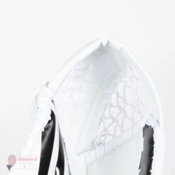 Vaughn Velocity V9 Youth Goalie Catcher -The Hockey Shop vaughn catchers vaughn velocity v9 youth goalie catcher 14781959602242