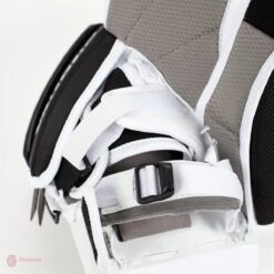 Vaughn Ventus SLR2-ST Junior Goalie Catcher -The Hockey Shop vaughn catchers vaughn ventus slr2 st junior goalie catcher 5670466977858