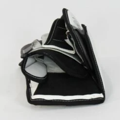 Warrior Ritual G3 Youth Goalie Blocker - Demo A -The Hockey Shop warrior blockers demo warrior ritual g3 youth goalie blocker demo a white regular 15169467711554