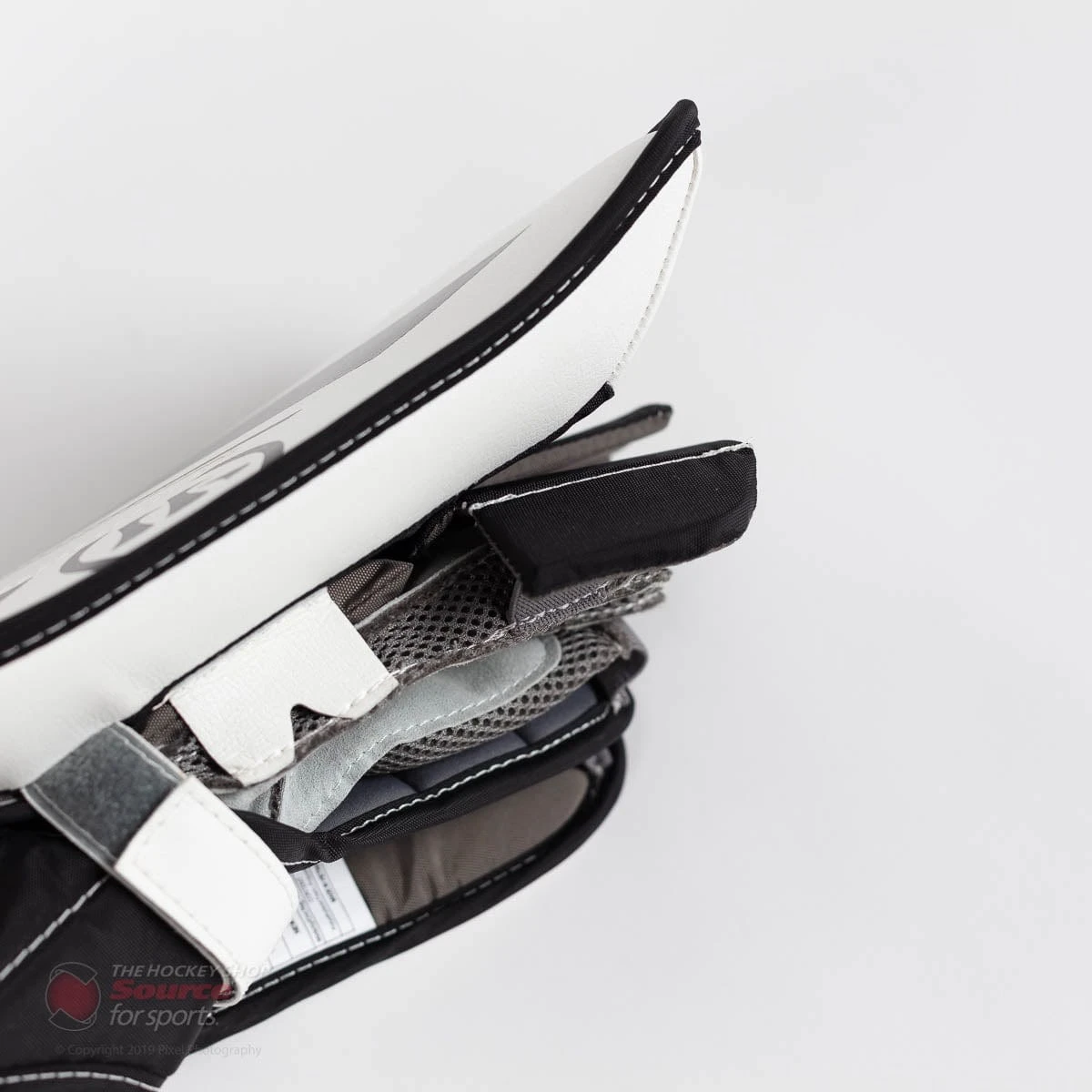 Warrior Ritual G4 Youth Goalie Blocker 12 Warrior Ritual G4 Youth Goalie Blocker - Image 10