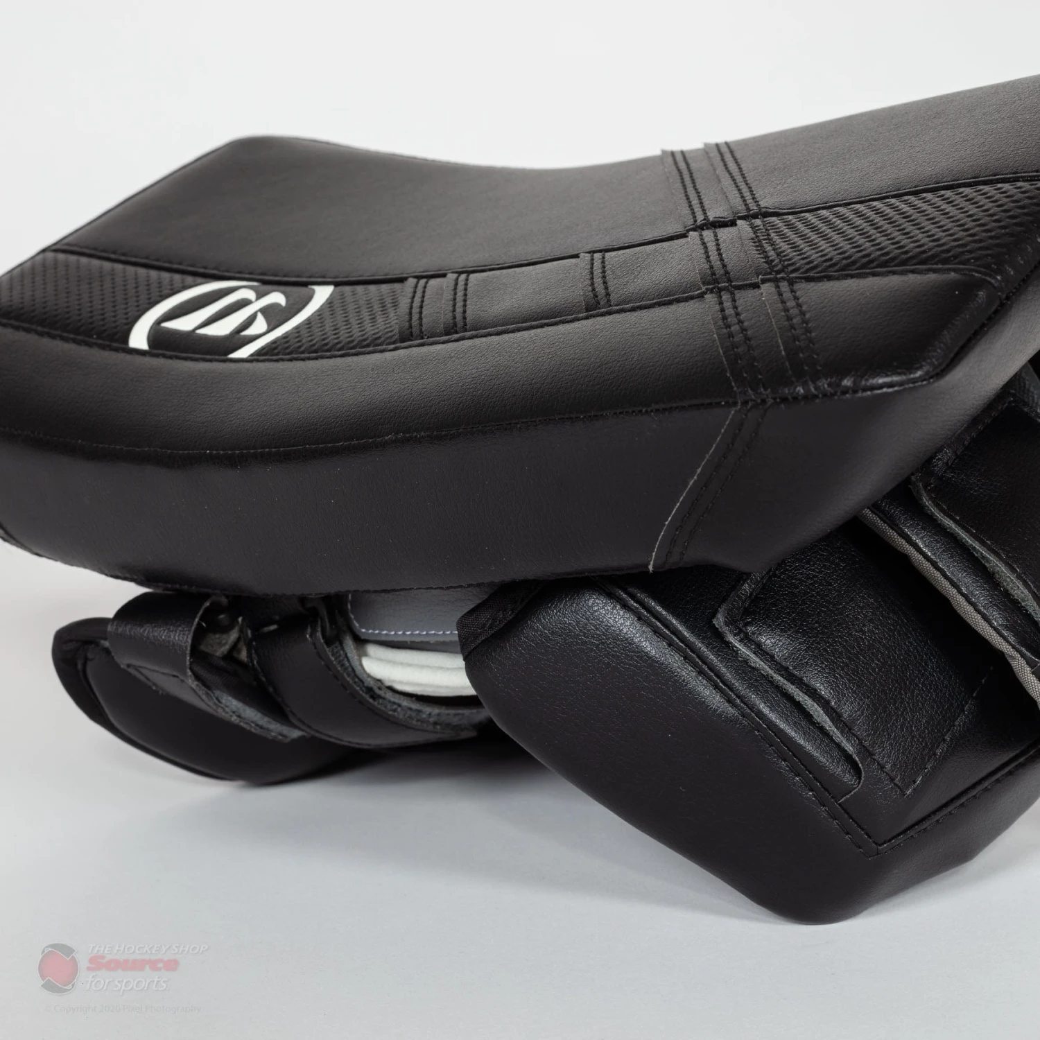 Warrior Ritual G5 Pro Senior Goalie Blocker 5 Warrior Ritual G5 Pro Senior Goalie Blocker - Image 3