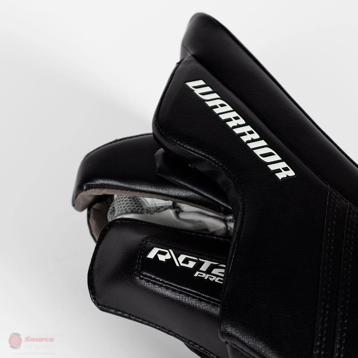 Warrior Ritual GT2 Pro Senior Goalie Blocker 5 Warrior Ritual GT2 Pro Senior Goalie Blocker - Image 3